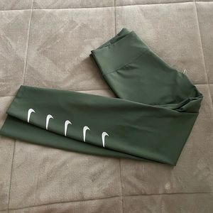 Army green Nike women’s tights